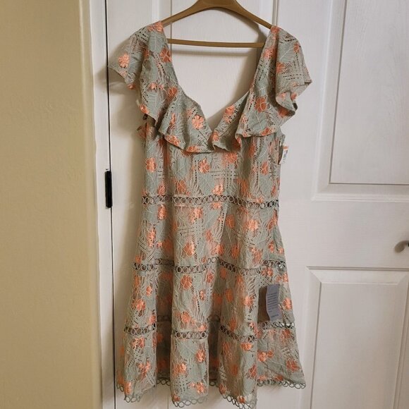 NSR Dresses & Skirts - Nortstrom's NSR Teal and Peached ruffled laced dress w/ back bow Size XL NWT